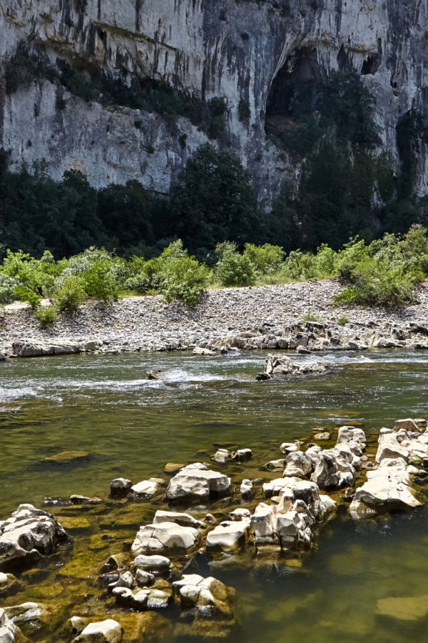 rocky-mountain-river-in-the-ardeche-gorges-south-france